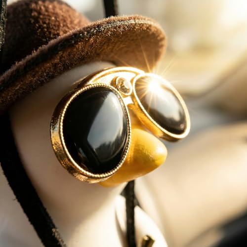 Cool Swinging Duck Car Hanging Ornament, Pendant Interior Rearview Mirror Decoration and Car Rear View Mirrior Hanging Accessories - color: Pistol Duck